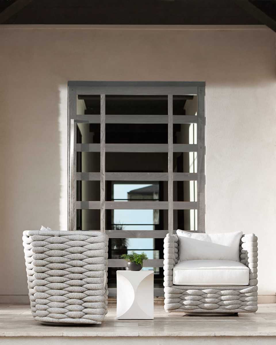 Wailea Outdoor Swivel Chair